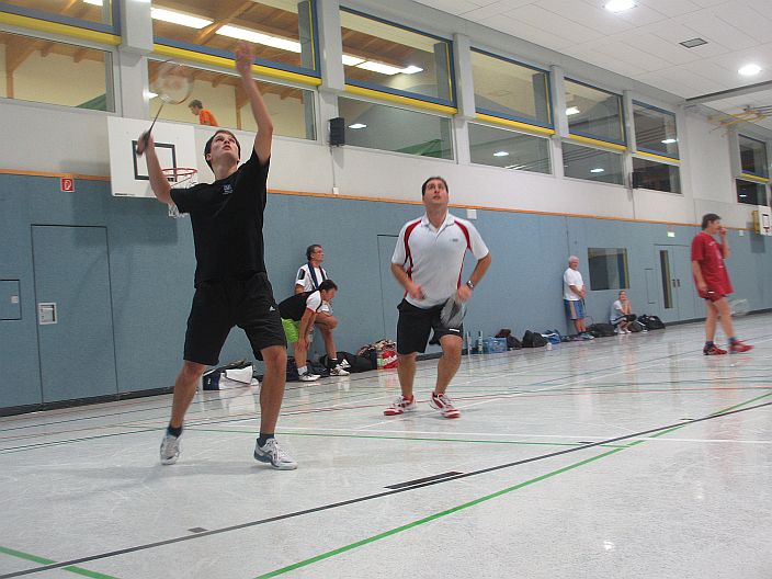 badminton halle2